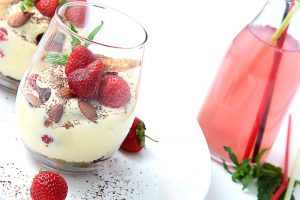 tiramisu z truskawkami