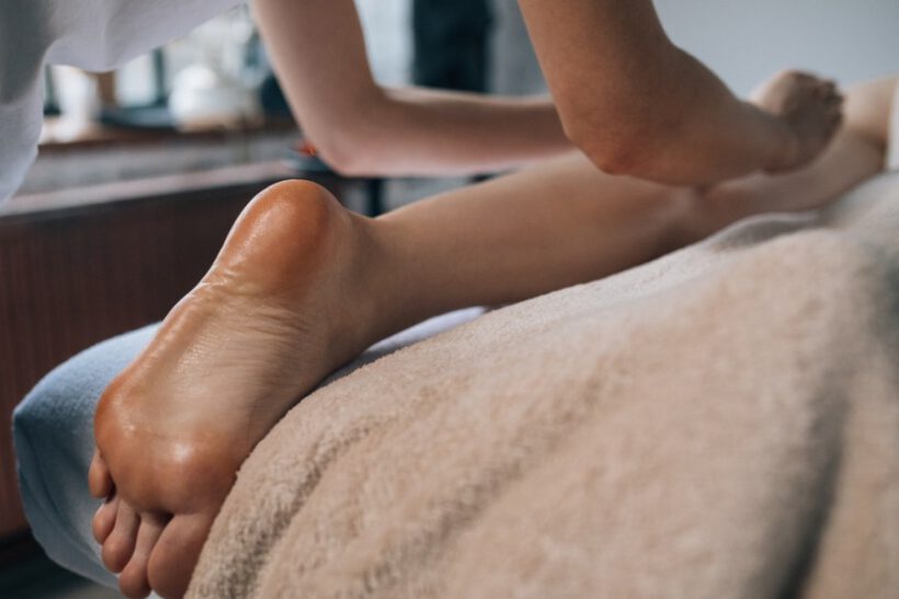 klientka podczas masażu limfatycznego